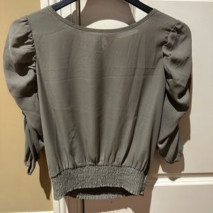 Paper Crane green scrunch bottom blouse. Size medium